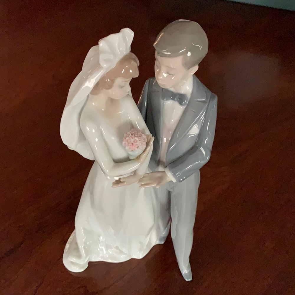 Lladro “From this day forward” statue